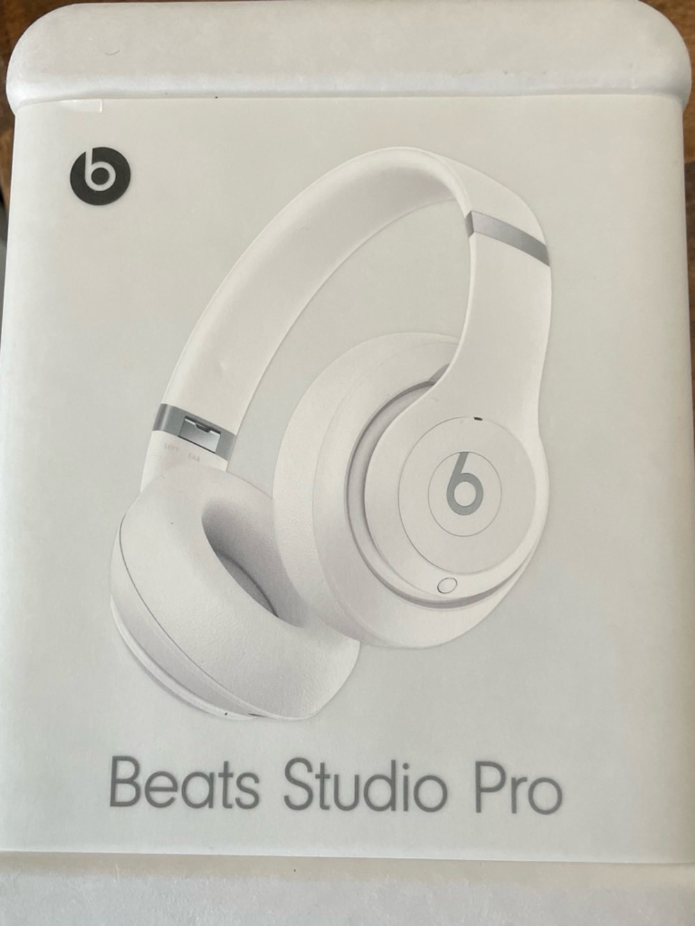 Beats by Dre Studio Pro Over-Ear Headphones - White